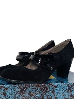 EuroSoft by Sofft Lizette Black MaryJane Pumps NWT Size US 8.5